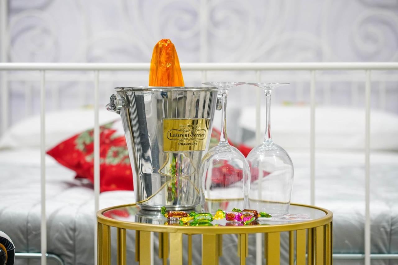 ピッツォ Piedigrotta Magique Luxury Bed & Breakfast エクステリア 写真