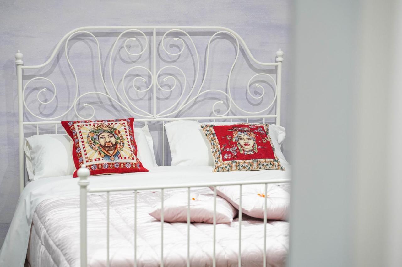 ピッツォ Piedigrotta Magique Luxury Bed & Breakfast エクステリア 写真