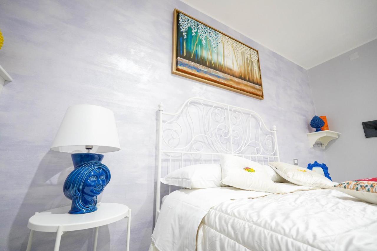 ピッツォ Piedigrotta Magique Luxury Bed & Breakfast エクステリア 写真