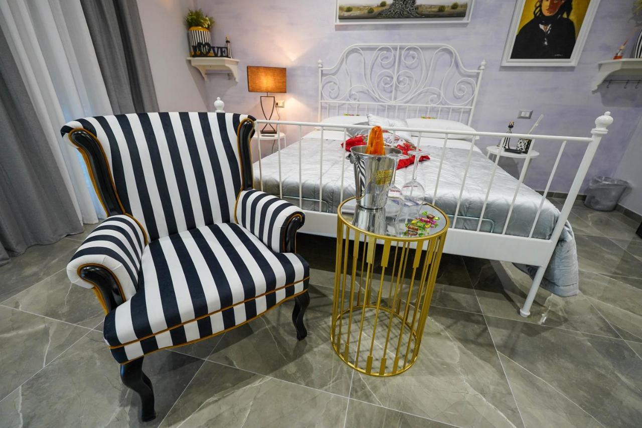 ピッツォ Piedigrotta Magique Luxury Bed & Breakfast エクステリア 写真