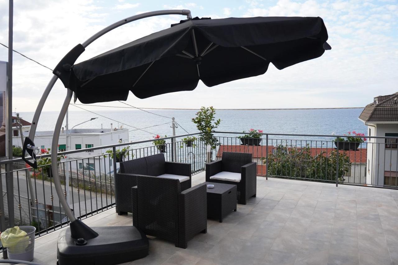 ピッツォ Piedigrotta Magique Luxury Bed & Breakfast エクステリア 写真